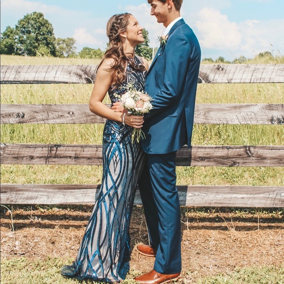 Prom Dress - Picture 4 of 4